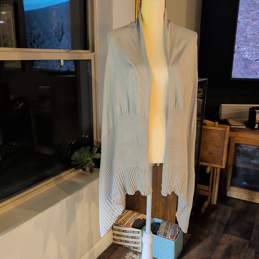 Coldwater Creek Light Gray Knit Cardigan Sleeveless Onesize
